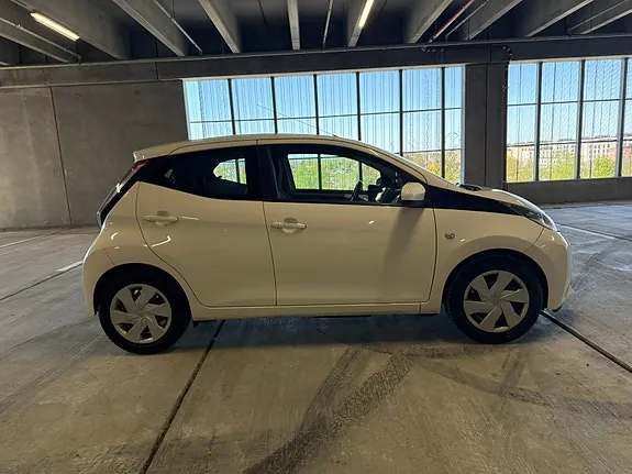 Toyota Aygo 2015 photo 4