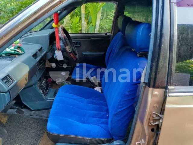 Nissan B11 1984 photo 5