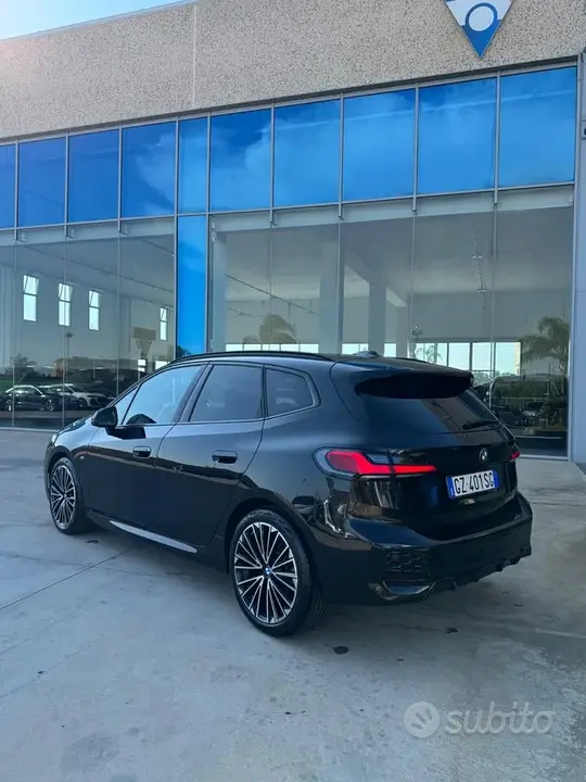 BMW 218D 2025 photo 3