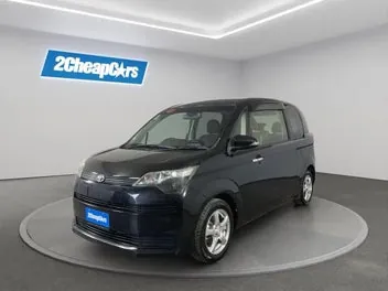 Toyota Spade 2014 photo 2