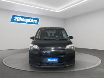 Toyota Spade 2014 photo 3