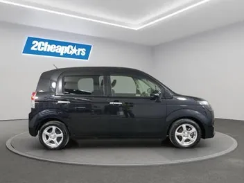 Toyota Spade 2014 photo 5