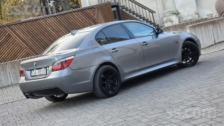 BMW 530D 2007 photo 2