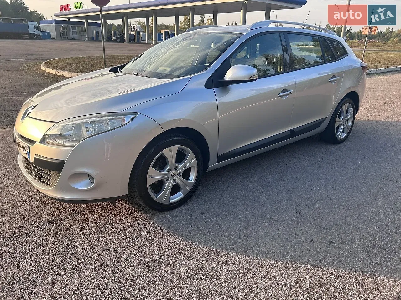 Renault Megane 2010 photo 2