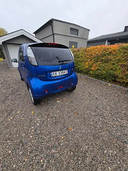 Mitsubishi I-Miev 2017 photo 5