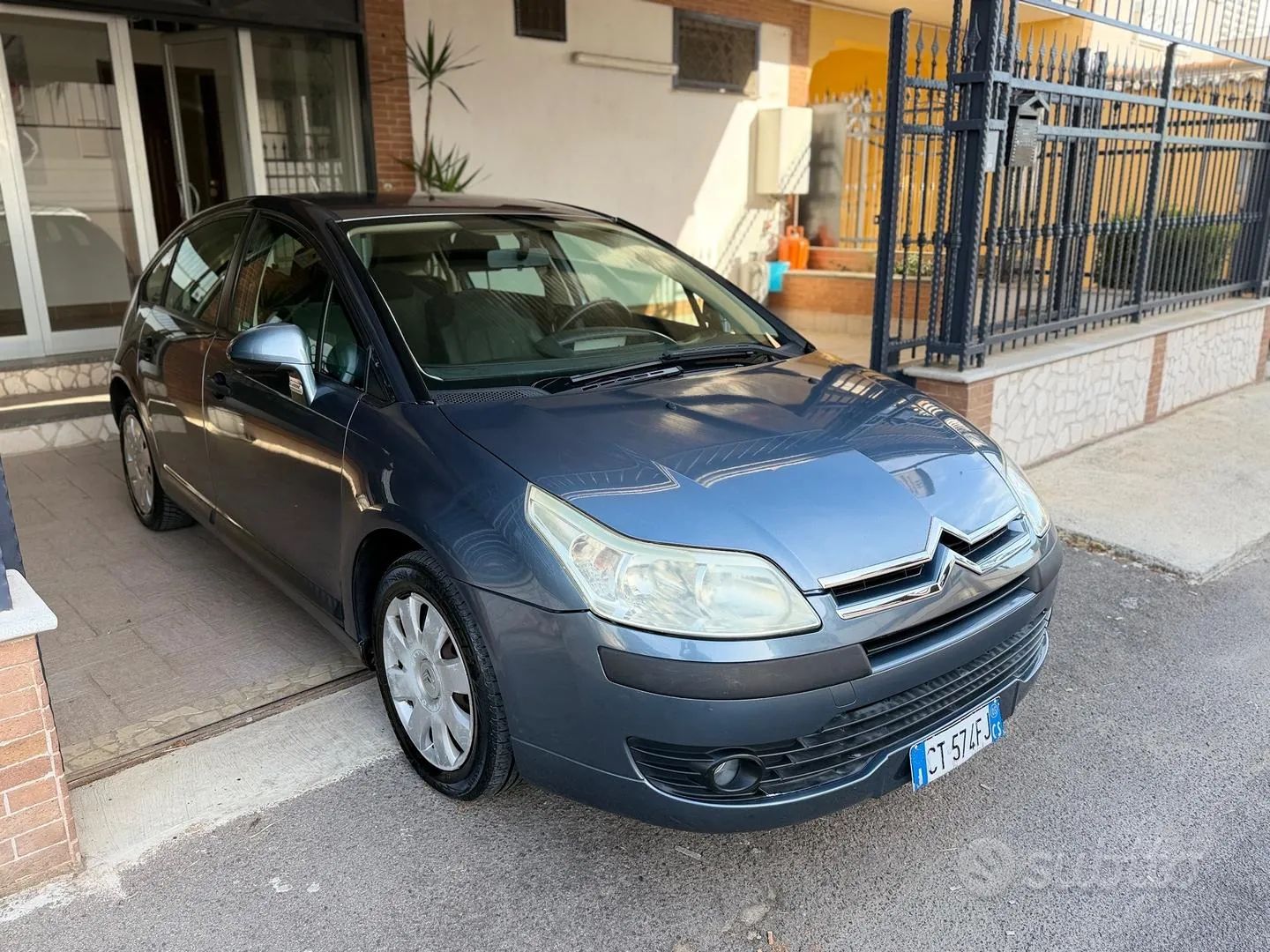 Citroen C4 2005 photo 2