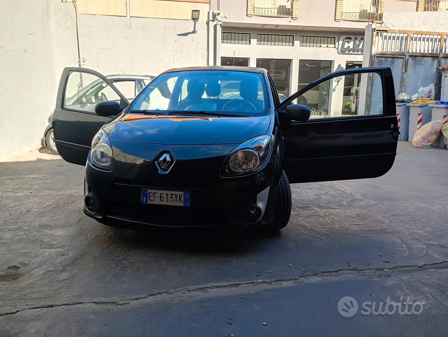 Renault Twingo 2011 photo 2
