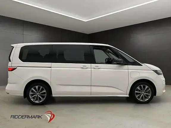 Volkswagen Multivan 2022 photo 2