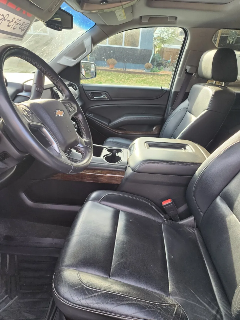 Chevrolet Suburban 2015 photo 3