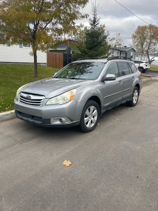 Subaru Outback 2011 photo 3