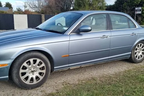Jaguar Xj6
