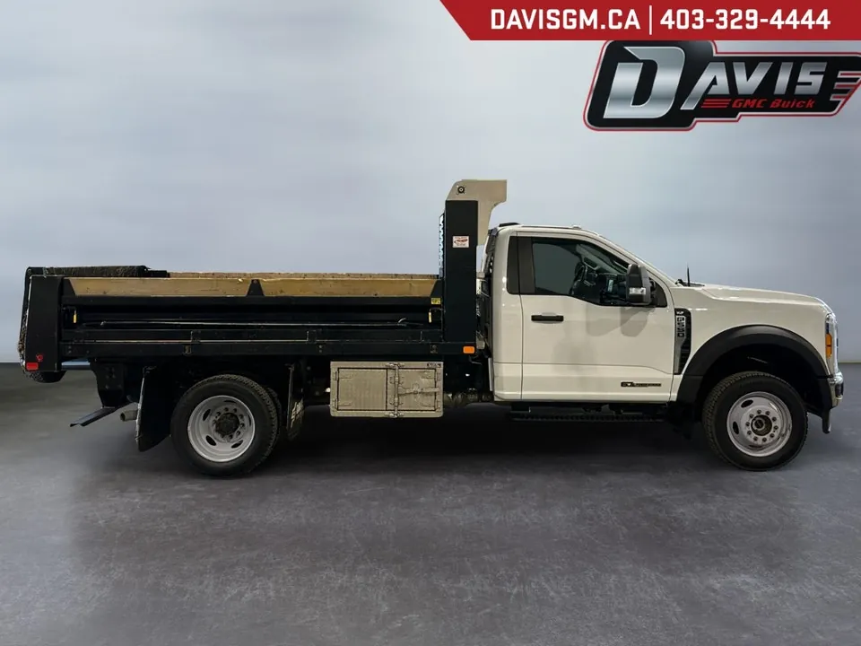Ford Super Duty F-550 2023 photo 4