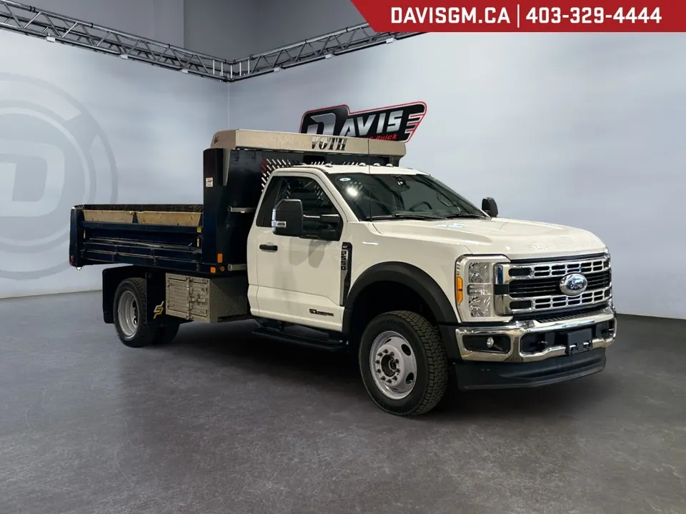 Ford Super Duty F-550 2023 photo 3