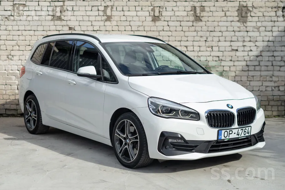 BMW 220