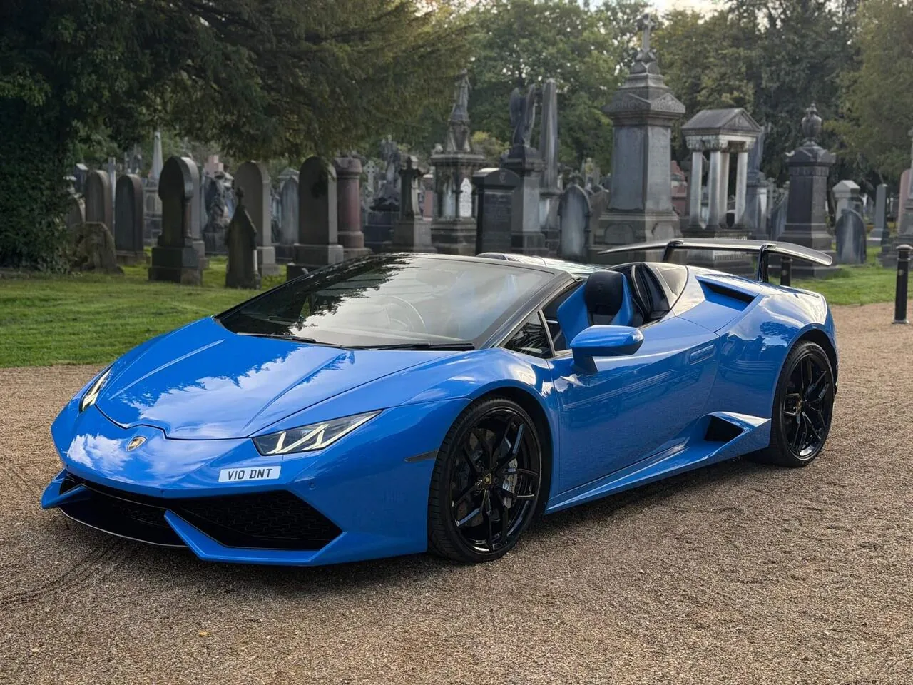 Lamborghini Huracan 2016 photo 2