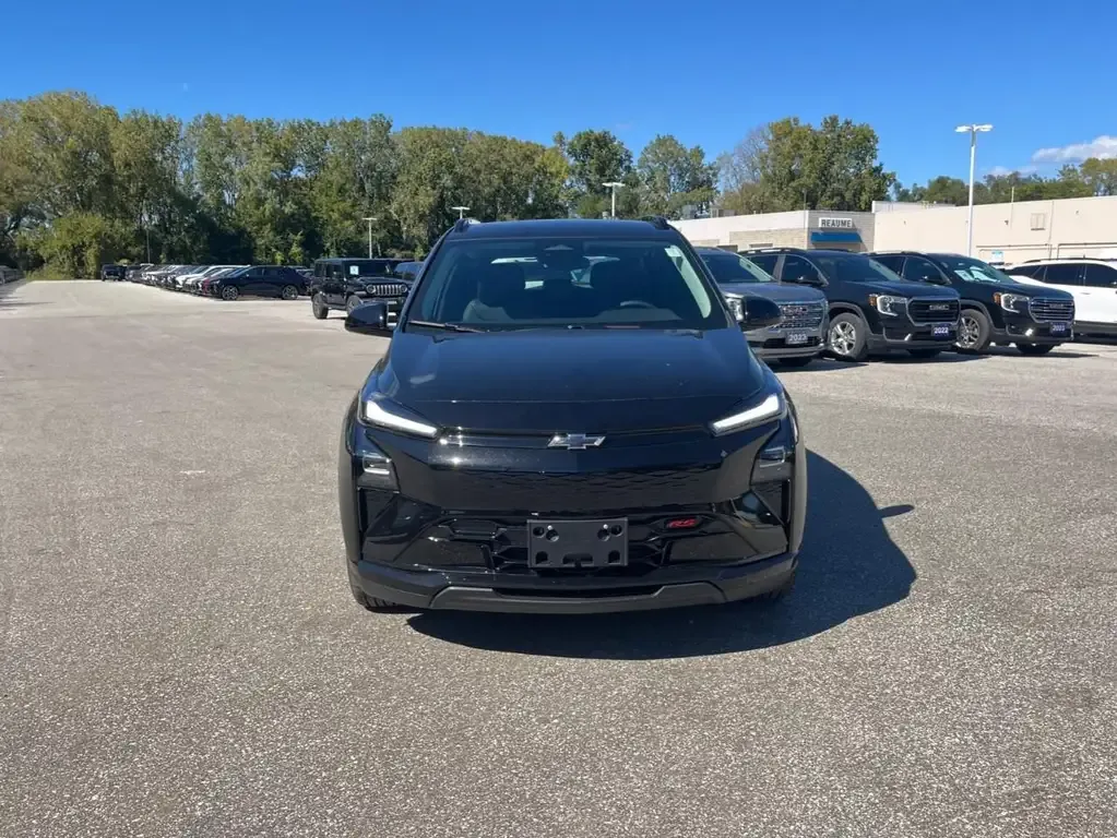 Chevrolet Bolt 2027 photo 2