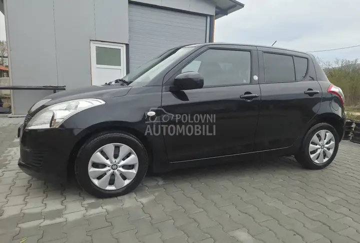Suzuki Swift 2012 photo 2