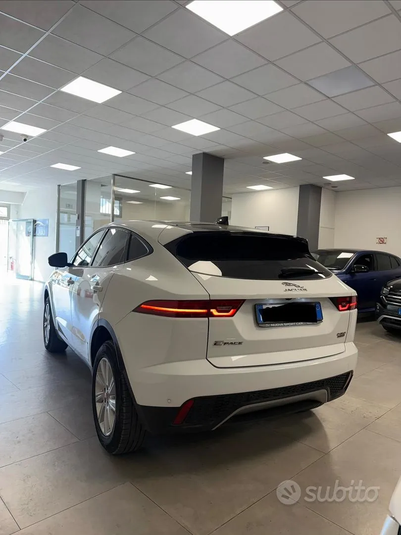 Jaguar E-Pace 2020 photo 3