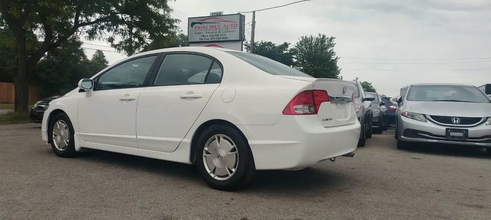 Honda Civic 2010 photo 3