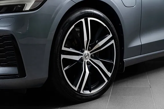 Volvo V60 2019 photo 3