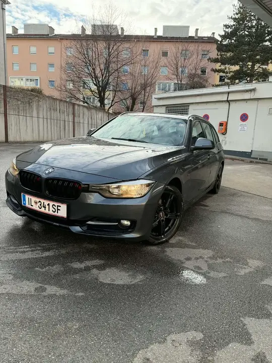 BMW 3 Series 2013 photo 2