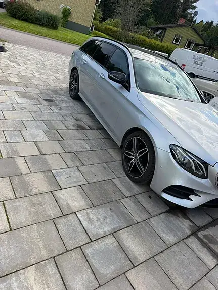 Mercedes-Benz E220 2018 photo 3