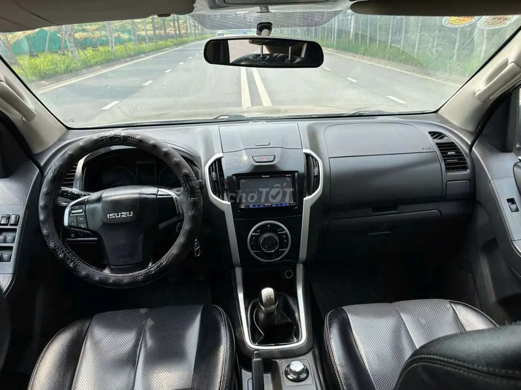 Isuzu Dmax 2016 photo 4