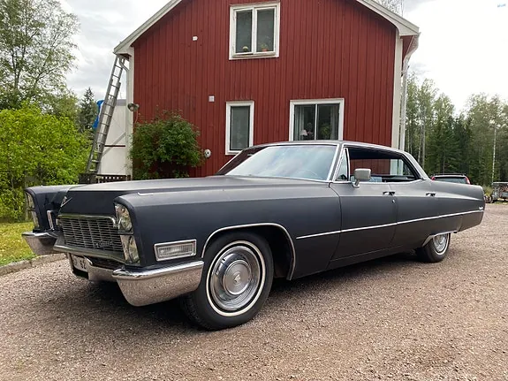 Cadillac Sedan Deville 1968 photo 2
