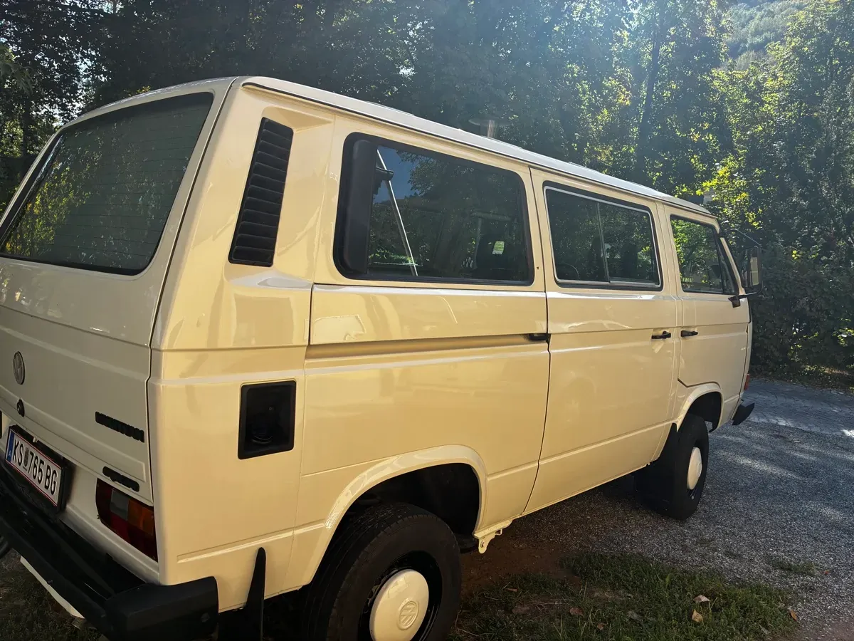 Volkswagen T3 1990 photo 2