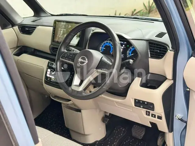 Nissan Roox 2023 photo 3