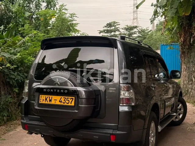 Mitsubishi Montero 2013 photo 3