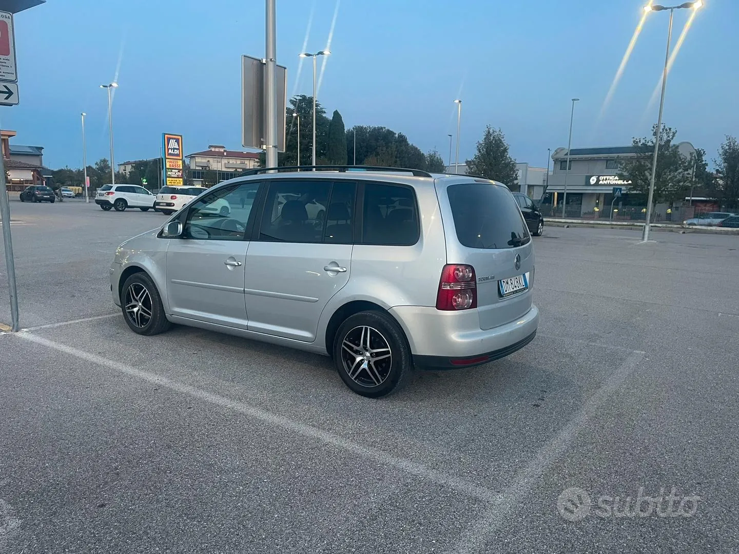 Volkswagen Touran