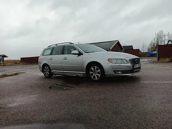 Volvo V70 2014 photo 4