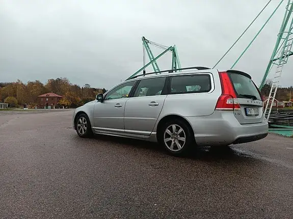 Volvo V70 2014 photo 2