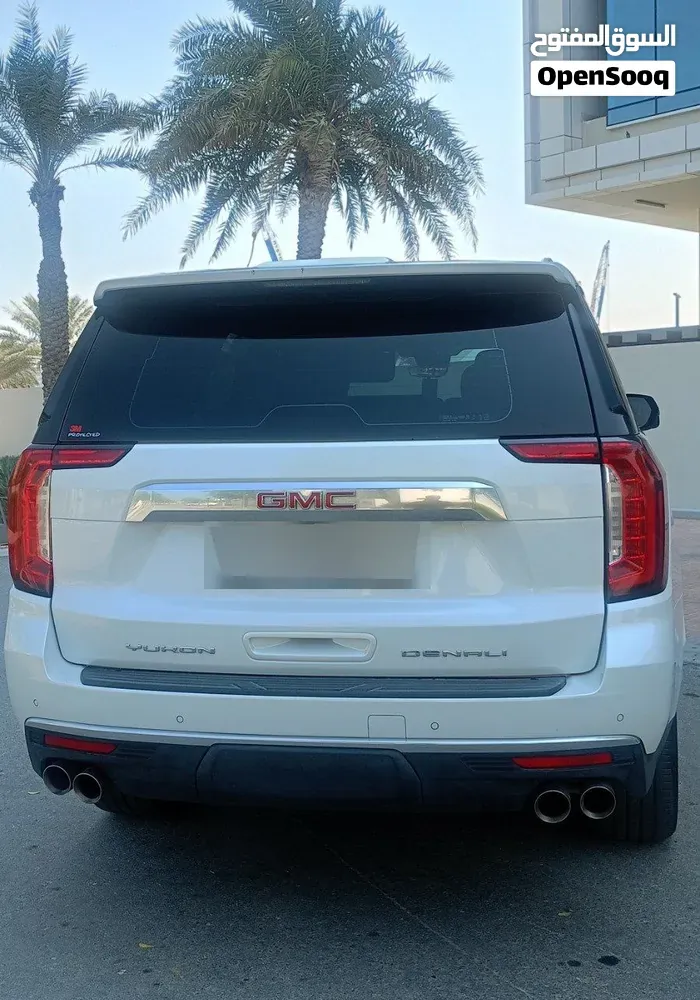 GMC Yukon 2023 photo 2