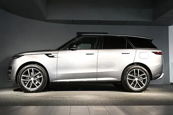 Land Rover Range Rover Sport 2025 photo 3