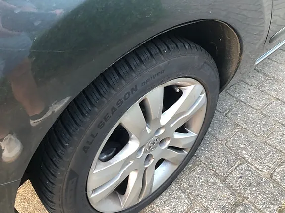 Peugeot 5008 2010 photo 4