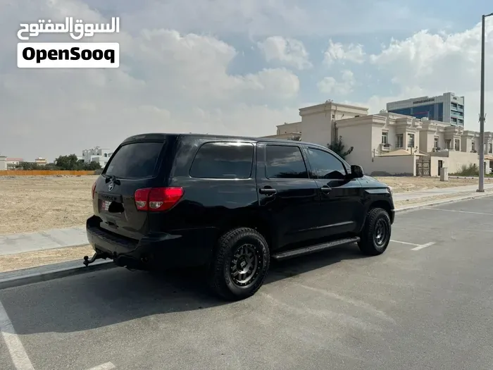 Toyota Sequoia 2016 photo 2
