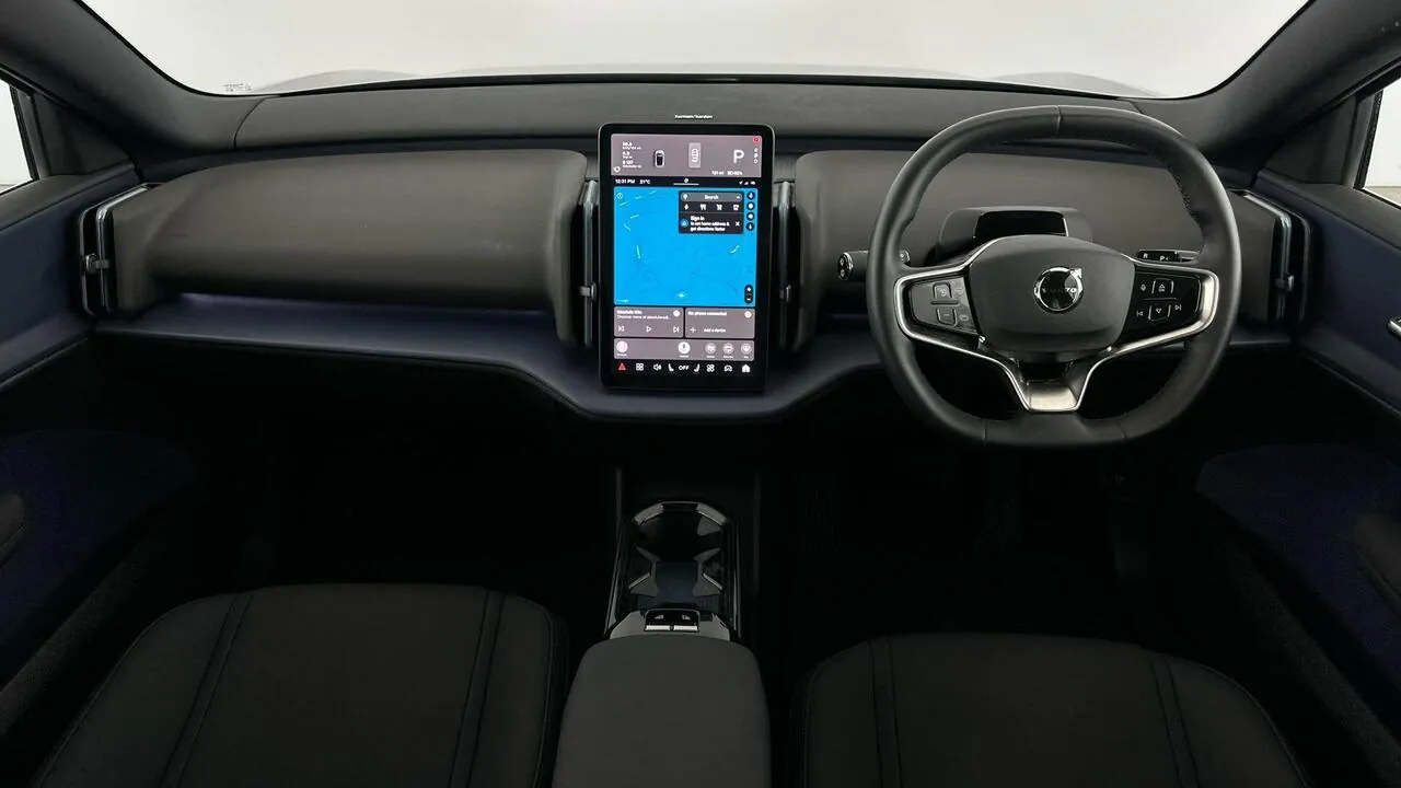 Volvo Ex30 Cross Country 2025 photo 4