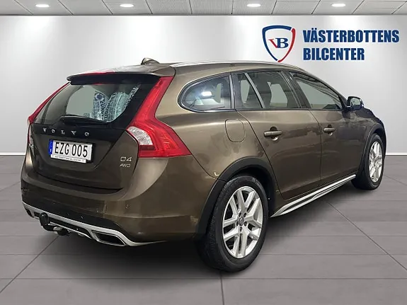 Volvo V60 Cross Country 2017 photo 3
