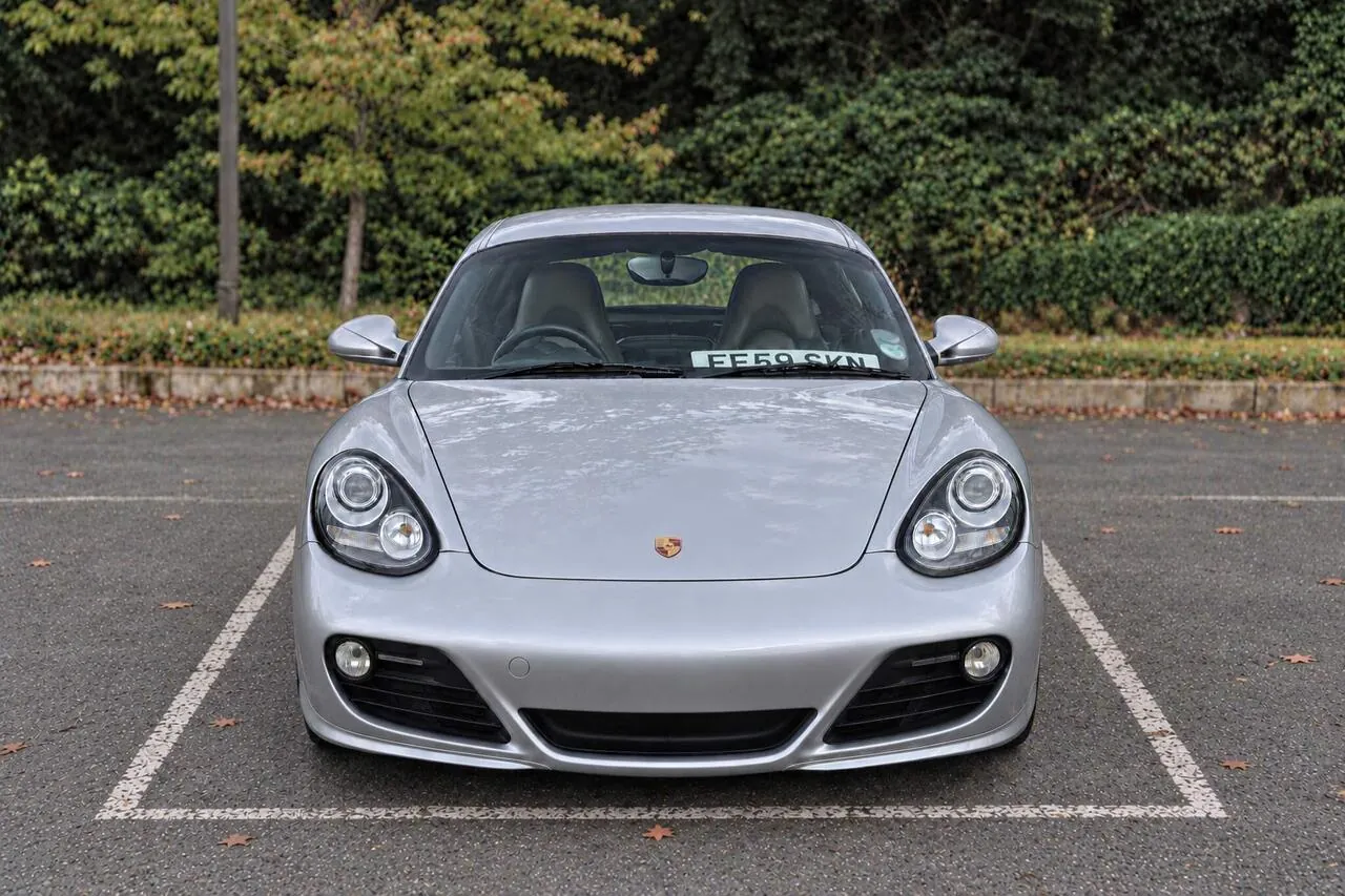 Porsche Cayman 2010 photo 4