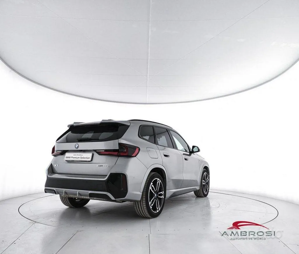 BMW X1 2025 photo 3