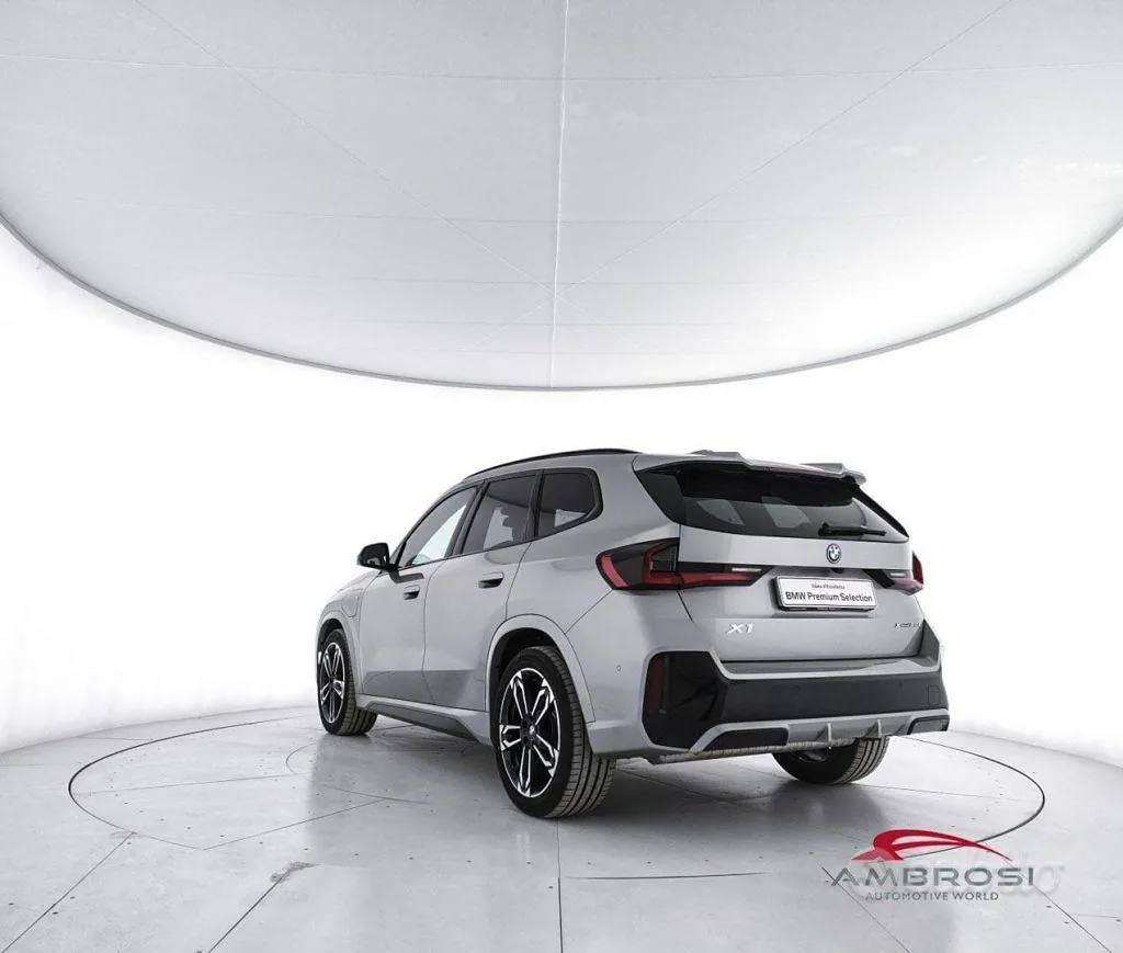BMW X1 2025 photo 4