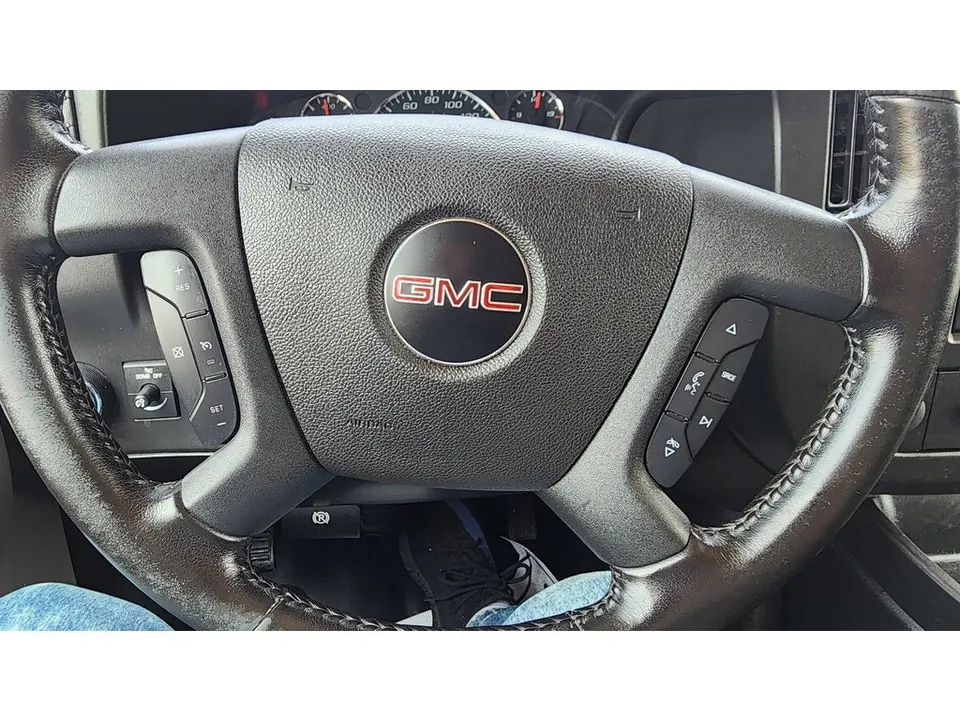 GMC Savana 2021 photo 5