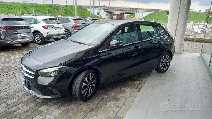 Mercedes-Benz B 180D 2020 photo 3