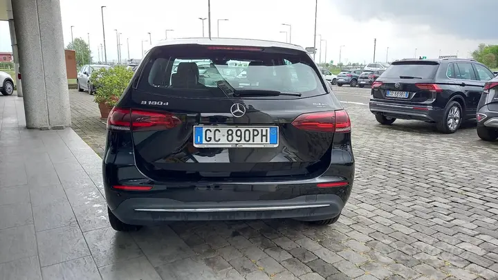 Mercedes-Benz B 180D 2020 photo 4