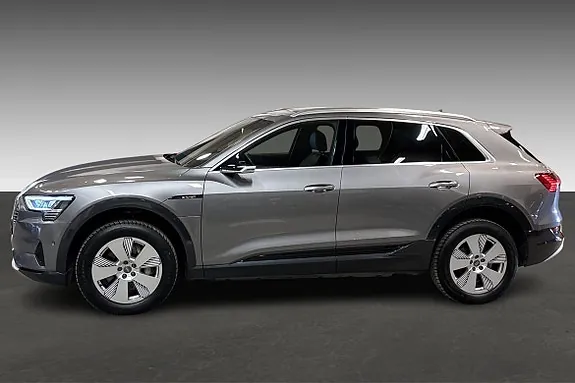 Audi E-Tron 2022 photo 2