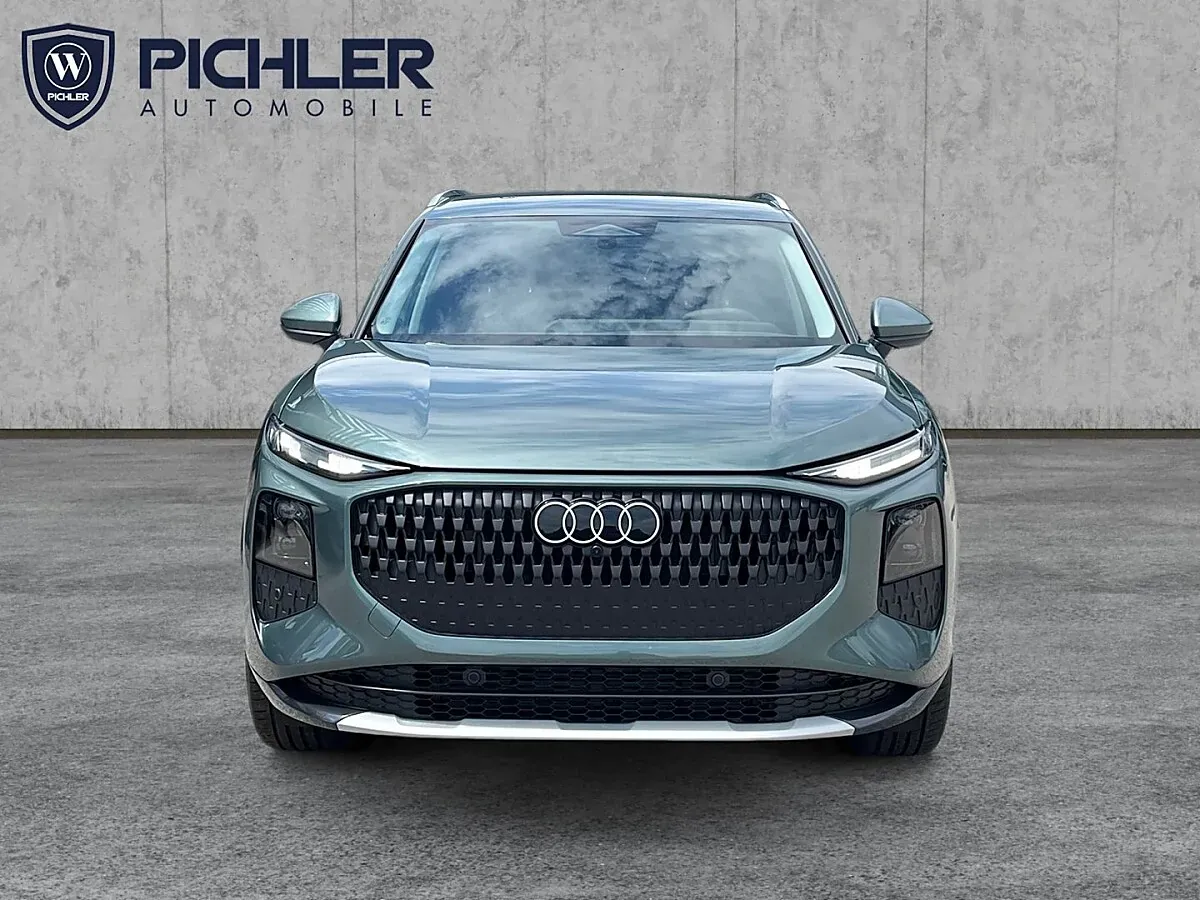 Audi Q3 2026 photo 2