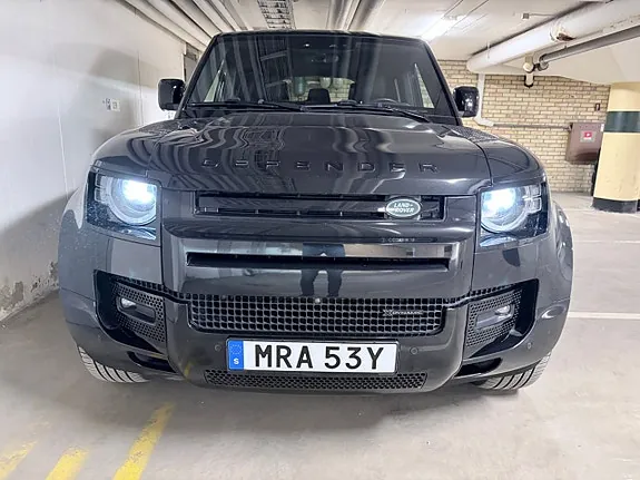 Land Rover Defender 110 2023 photo 3