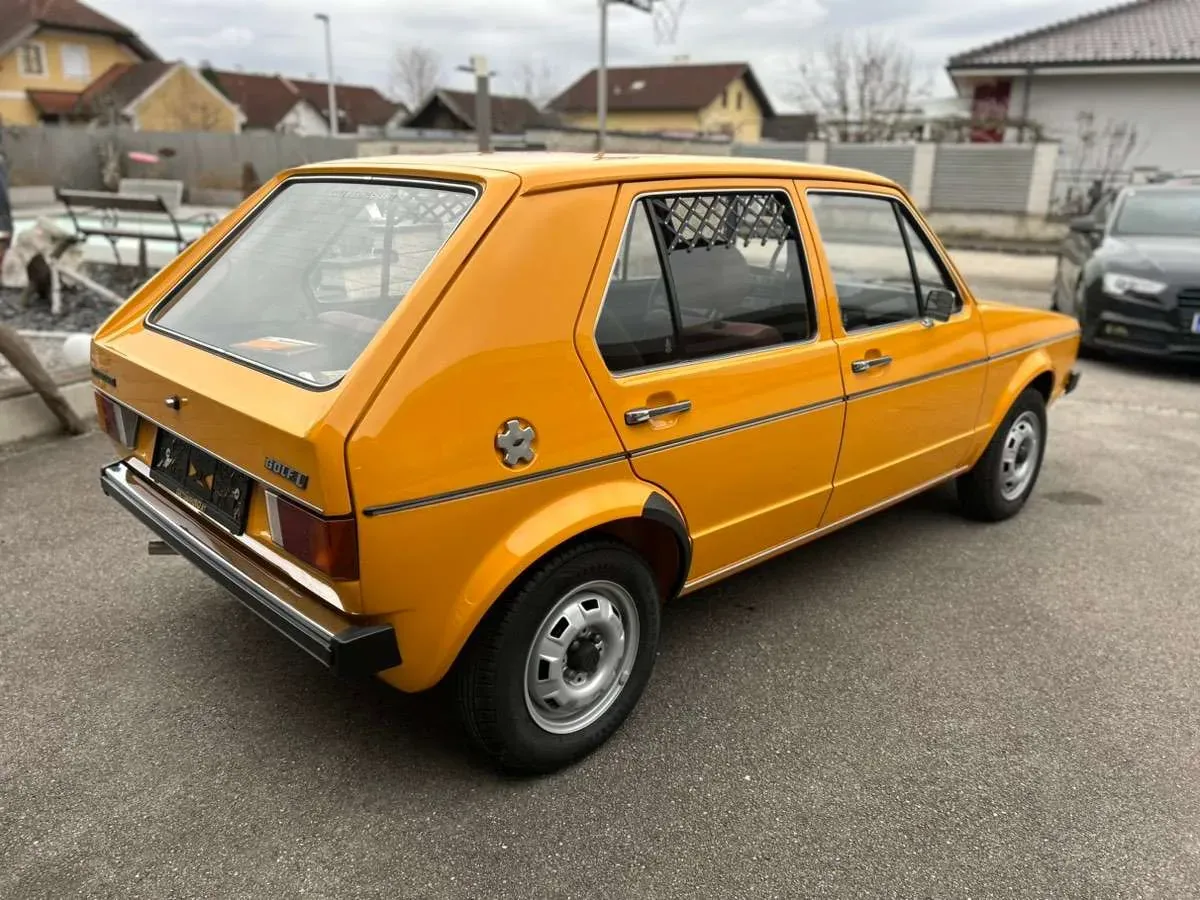 Volkswagen Golf 1975 photo 3